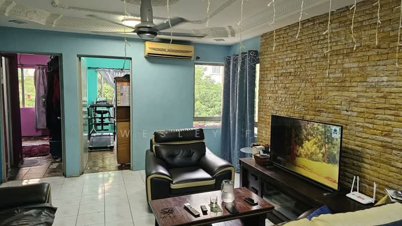 Apartment for Sale at saujana apartment - Wesley Fu - Living Room - PropertyGuru.com.my