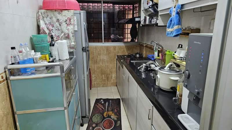Apartment for Sale at saujana apartment - Wesley Fu - Kitchen - PropertyGuru.com.my