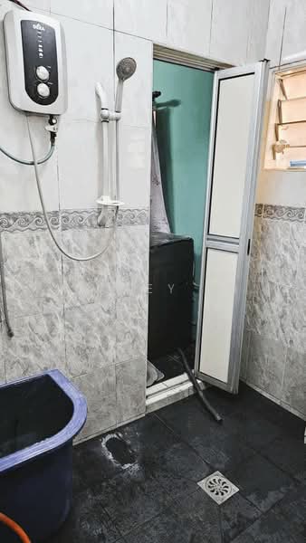 Apartment for Sale at saujana apartment - Wesley Fu - Bathroom - PropertyGuru.com.my