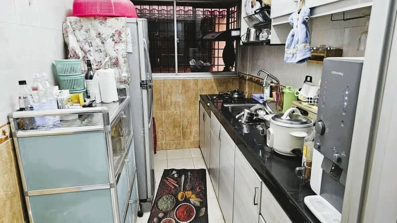 Apartment for Sale at saujana apartment - Wesley Fu - Kitchen - PropertyGuru.com.my
