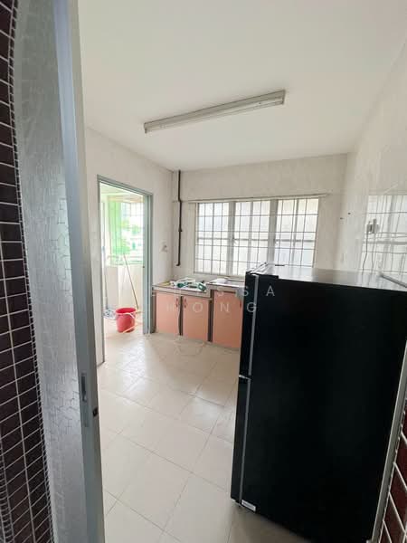 Kondominium untuk Disewa di Meadow Park 3 - Melissa Chong - Kitchen - PropertyGuru.com.my