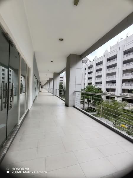 Kedai / Pejabat untuk Dijual di BANDAR PUCHONG JAYA (Puchong) - Iris Tan - Corridor - PropertyGuru.com.my