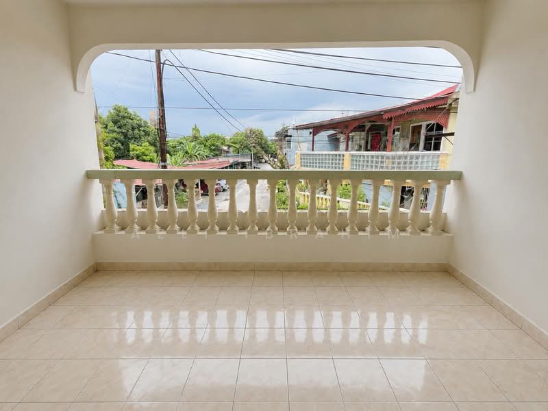 2-storey Terraced House for Sale in Taman Beringin (Jinjang) - Azli Ibrahim - Balcony - PropertyGuru.com.my