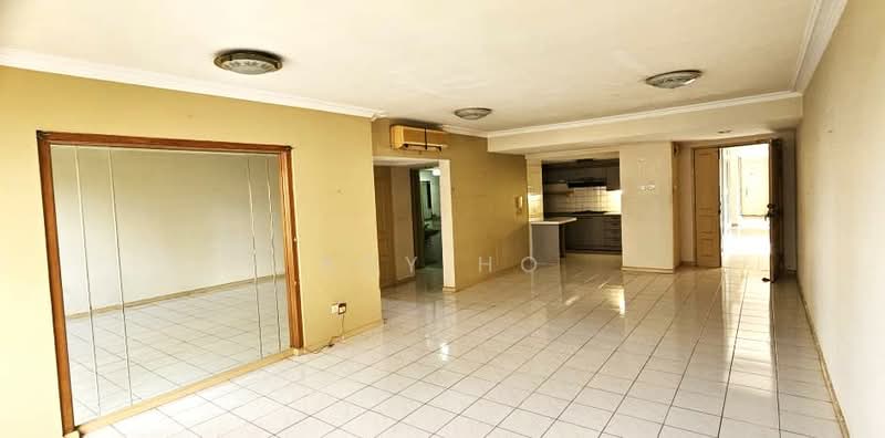 Kondominium untuk Dijual di Mont Kiara Pines - Roy Ho - Living Room - PropertyGuru.com.my