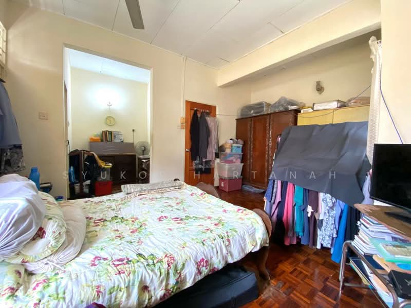 Bungalow for Sale in Shah Alam (Selangor) - Syukor Hartanah - Bedroom - PropertyGuru.com.my