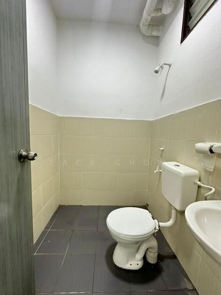 Townhouse for Sale in Taman Scientex Senai (Senai) - Zack Chow - Bathroom - PropertyGuru.com.my