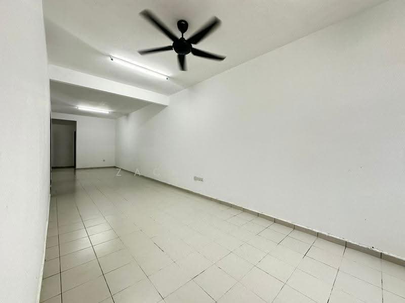 Townhouse for Sale in Taman Scientex Senai (Senai) - Zack Chow - Living Room - PropertyGuru.com.my