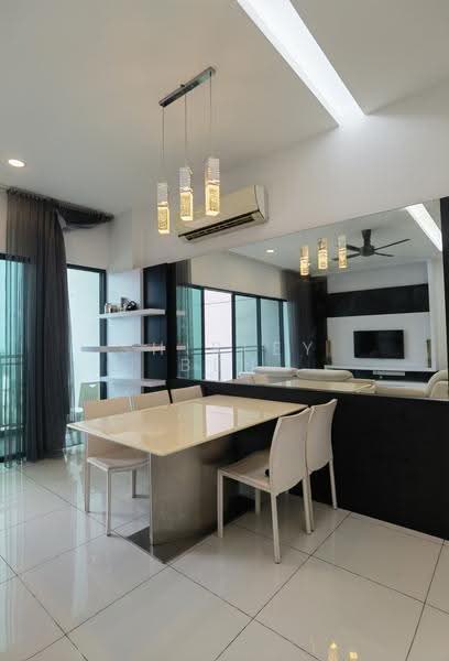 Kondominium untuk Dijual di The LIGHT COLLECTION I - Shirley Beh - Dining Room - PropertyGuru.com.my