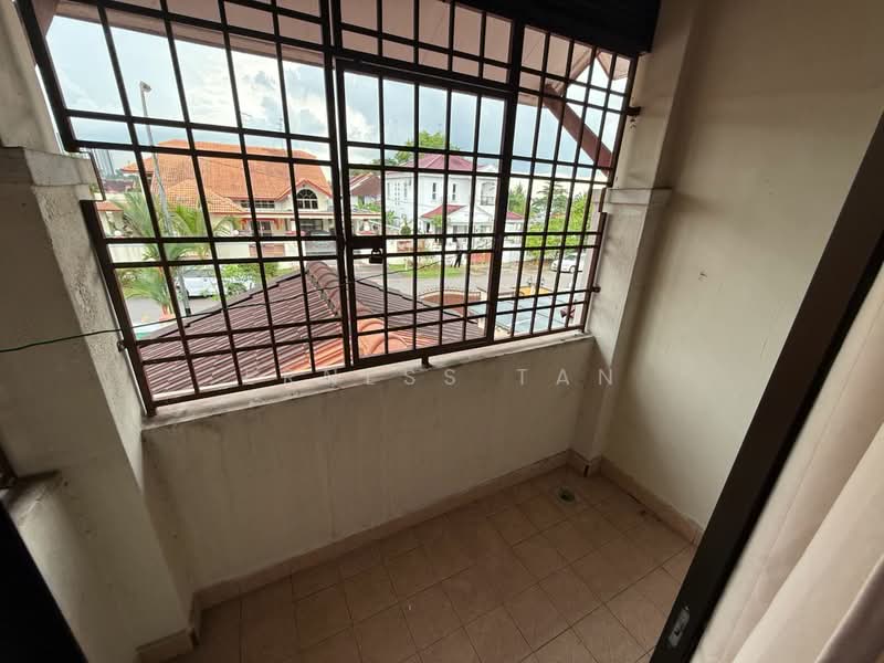 Rumah Teres 2 Tingkat untuk Dijual di Taman Mutiara Rini (Skudai) - Erness Tan - PropertyGuru.com.my