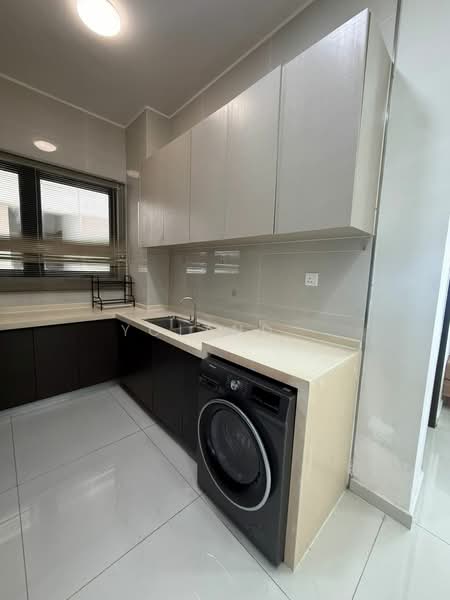 Condominium for Rent at Amberside @ Country Garden Danga Bay - Yoland . - Kitchen - PropertyGuru.com.my