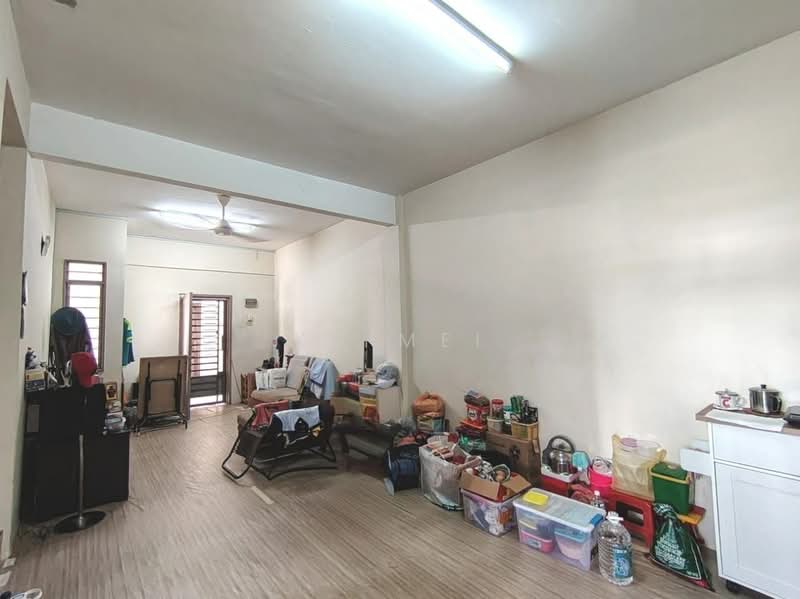 Pangsapuri untuk Dijual di Pangsapuri Seri Baiduri - Ku Mei - Living Room - PropertyGuru.com.my
