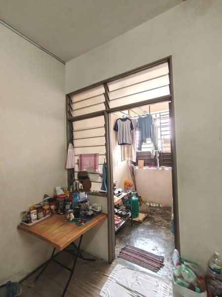 Pangsapuri untuk Dijual di Pangsapuri Seri Baiduri - Ku Mei - Kitchen - PropertyGuru.com.my