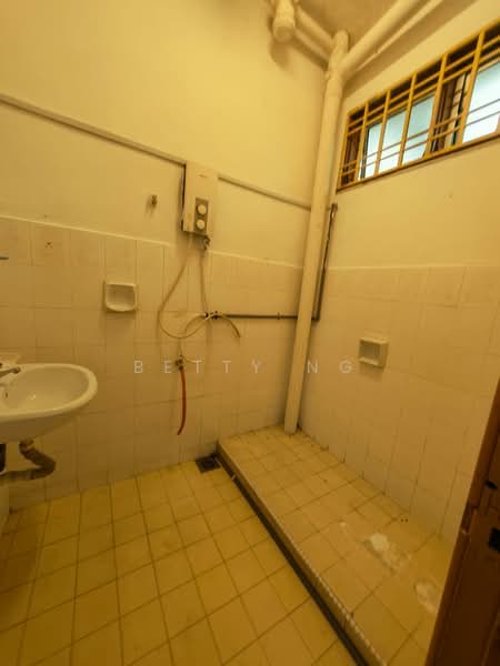 2-storey Terraced House for Sale in Taman Puteri Wangsa (Ulu Tiram) - Betty Ng - PropertyGuru.com.my