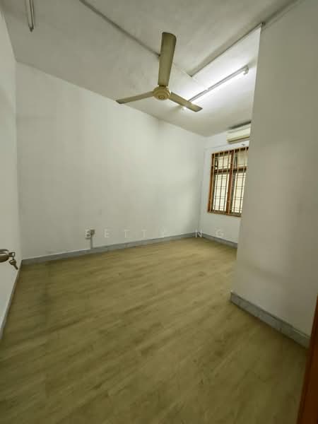 2-storey Terraced House for Sale in Taman Puteri Wangsa (Ulu Tiram) - Betty Ng - PropertyGuru.com.my