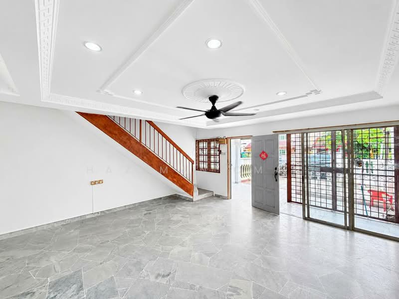 Rumah Teres 2 Tingkat untuk Dijual di Taman Pandan Indah (Ampang) - Hazeman Omar - Living Room - PropertyGuru.com.my