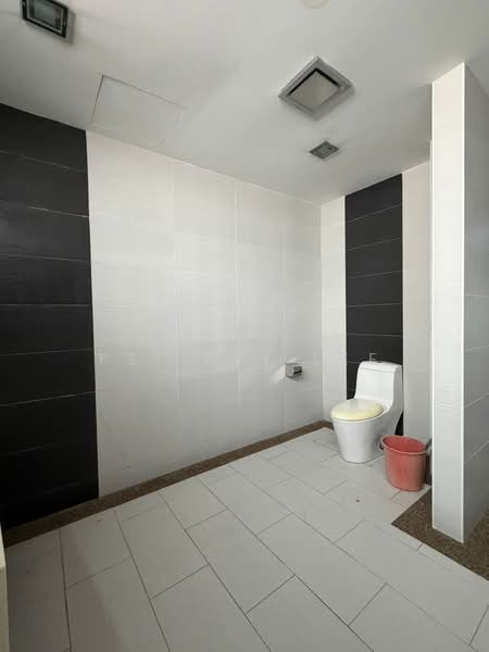3-storey Terraced House for Sale in Paya Terubong (Ayer Itam) - Pei Pei Lee - Bathroom - PropertyGuru.com.my