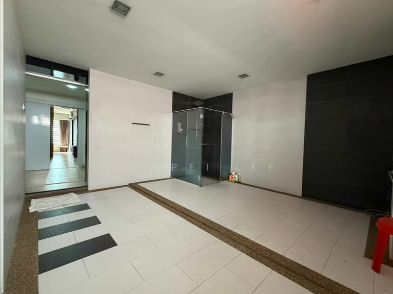 3-storey Terraced House for Sale in Paya Terubong (Ayer Itam) - Pei Pei Lee - Bathroom - PropertyGuru.com.my