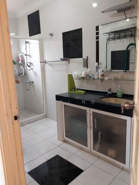 Bungalow for Sale in Seksyen 6 (Kota Damansara) - Mori Ng - Bathroom - PropertyGuru.com.my
