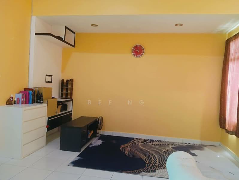 2-storey Terraced House for Sale in Taman Laguna (Johor Bahru) - Bee Ng - Living Room - PropertyGuru.com.my