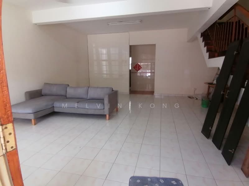 2-storey Terraced House for Rent in Taman Segar Perdana (Cheras) - Melvin Kong - Living Room - PropertyGuru.com.my