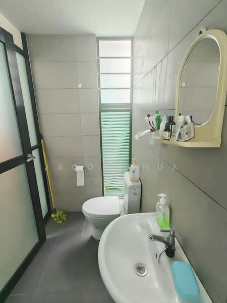 Rumah Teres 2 Tingkat untuk Dijual di Bandar Seri Alam (Masai) - Jacob Chua - Bathroom - PropertyGuru.com.my