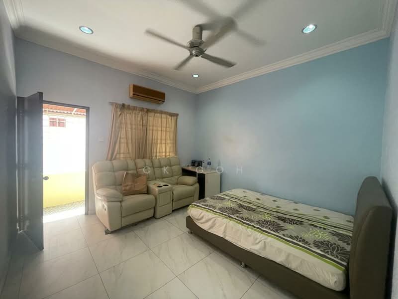 Semi-Detached House for Sale in Bayan Lepas (Penang) - CK Goh - Bedroom - PropertyGuru.com.my