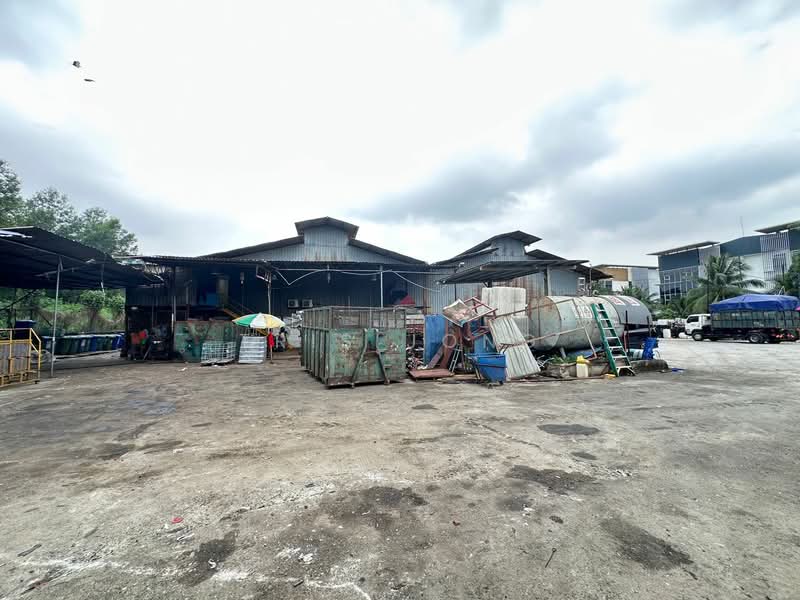 Factory for Sale in Subang Jaya (Selangor) - Tris Jong - Exterior - PropertyGuru.com.my