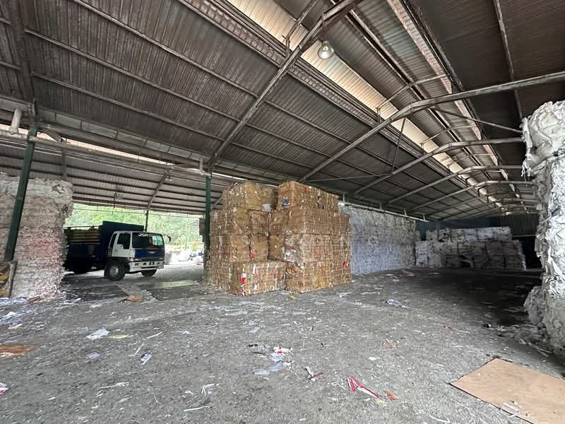Factory for Sale in Subang Jaya (Selangor) - Tris Jong - Exterior - PropertyGuru.com.my