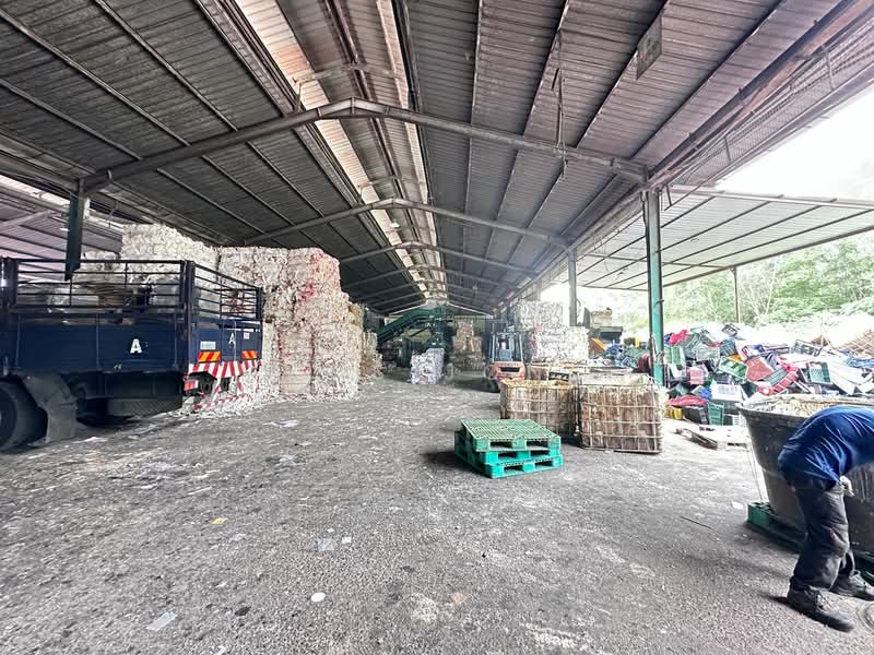 Factory for Sale in Subang Jaya (Selangor) - Tris Jong - Exterior - PropertyGuru.com.my