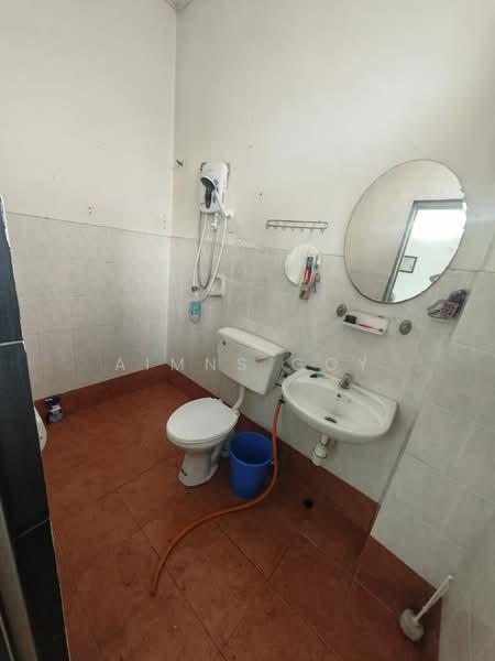 2-storey Terraced House for Sale in Bandar Mahkota Cheras (Cheras) - Aimns Goy - Bathroom - PropertyGuru.com.my
