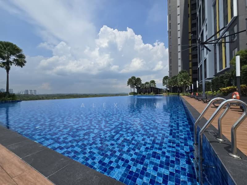 Servis Apartment untuk Disewa di Sunway Grid Residence - Alex Lim - Pool - PropertyGuru.com.my
