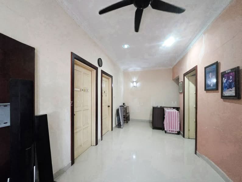 Rumah Berkembar untuk Dijual di Taman Taming Maju (Cheras) - Azli Ibrahim - Corridor - PropertyGuru.com.my