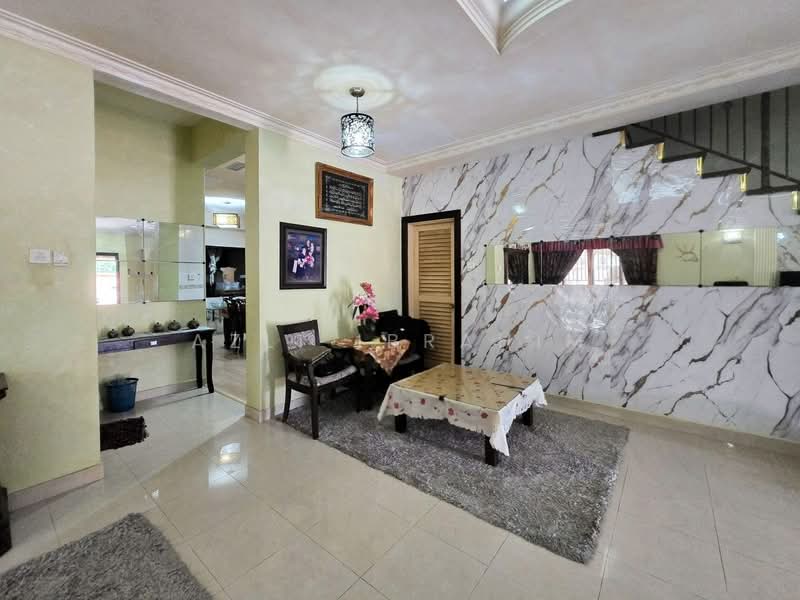 Rumah Berkembar untuk Dijual di Taman Taming Maju (Cheras) - Azli Ibrahim - Living Room - PropertyGuru.com.my
