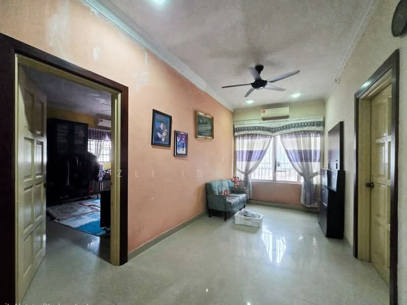 Rumah Berkembar untuk Dijual di Taman Taming Maju (Cheras) - Azli Ibrahim - Living Room - PropertyGuru.com.my