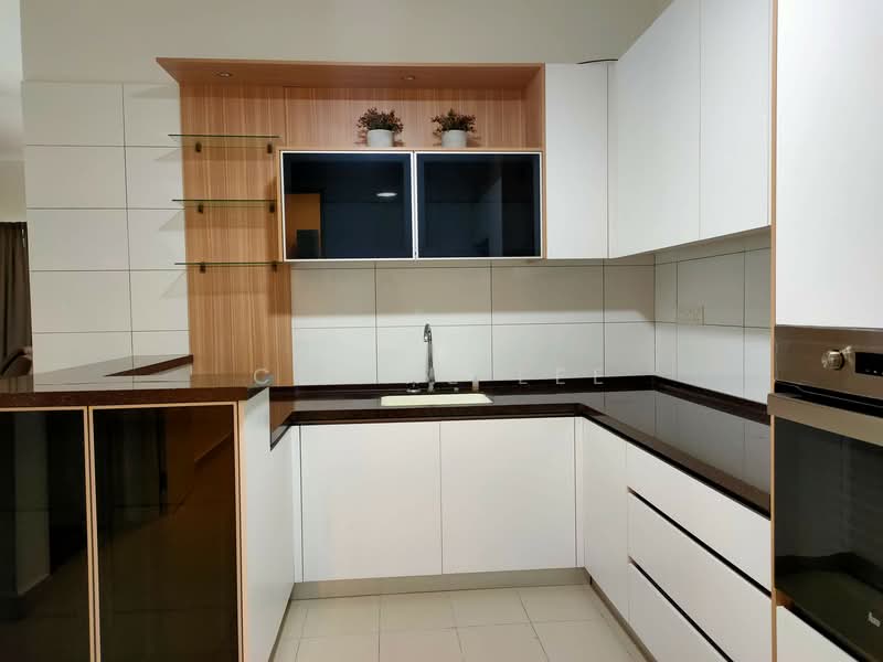 Semi-Detached House for Rent in Kajang (Selangor) - Celine Lee - Kitchen - PropertyGuru.com.my