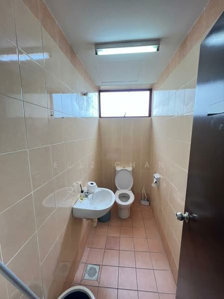 Office for Rent in Petaling Jaya (Selangor) - Eliz Chan - Bathroom - PropertyGuru.com.my