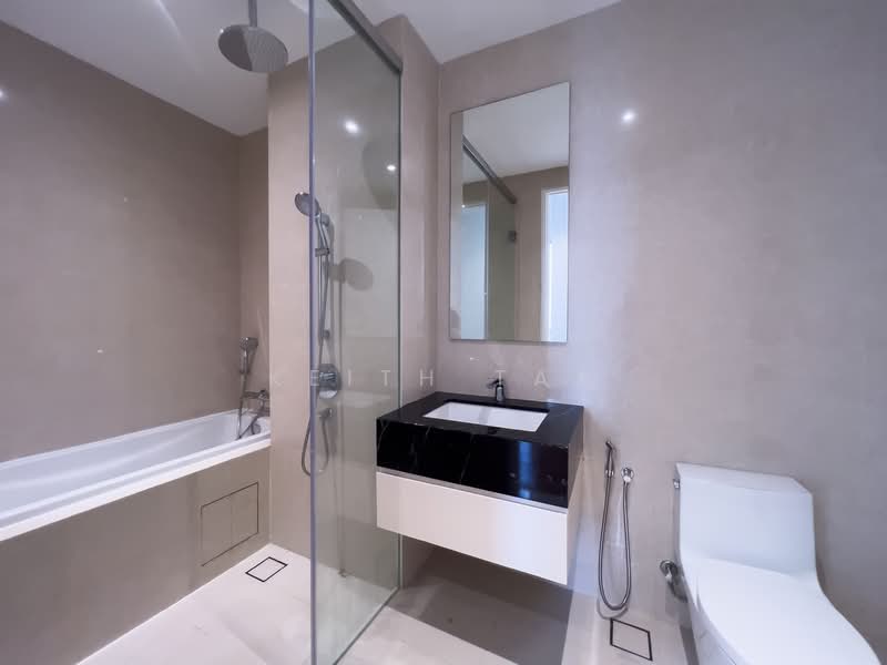Servis Apartment untuk Disewa di Pavilion Ceylon Hill - Keith Tan - Bathroom - PropertyGuru.com.my