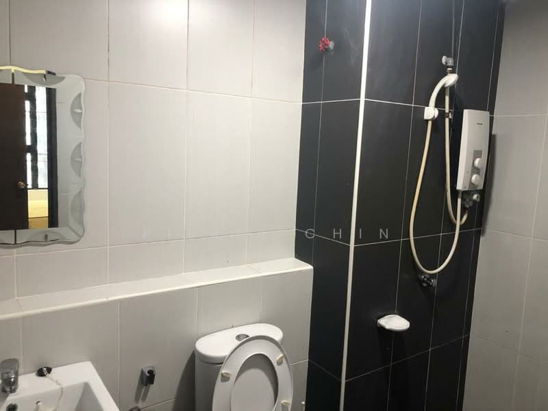 Service Residence for Sale at The Garden Residences - Pierre Chin - Bathroom - PropertyGuru.com.my