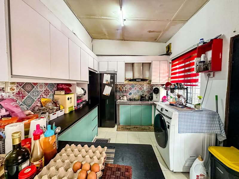 Rumah Teres 2 Tingkat untuk Dijual di Taman Sri Kenari (Kajang) - Azli Ibrahim - Kitchen - PropertyGuru.com.my
