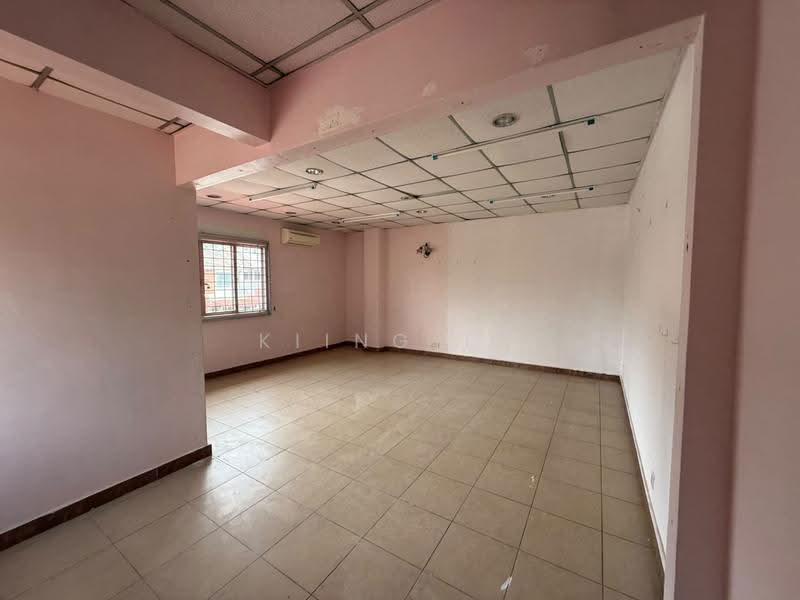2-storey Terraced House for Sale in Taman Sri Bintang (Kepong) - Kiing TW - Interior - PropertyGuru.com.my