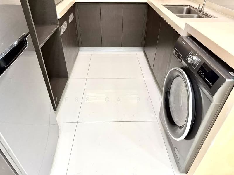 Service Residence for Rent at Amberside @ Country Garden Danga Bay - Jessica Boey - Kitchen - PropertyGuru.com.my