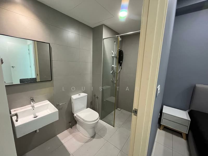 Kondominium untuk Disewa di Ferringhi Residence 2 - Louis Tan - Bathroom - PropertyGuru.com.my