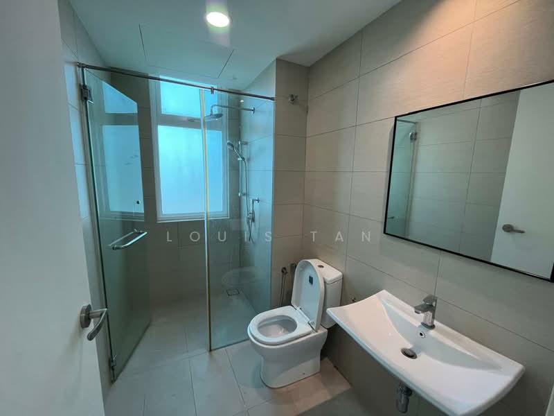 Kondominium untuk Disewa di Ferringhi Residence 2 - Louis Tan - Bathroom - PropertyGuru.com.my