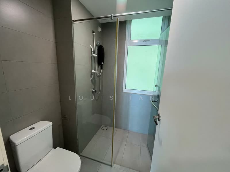 Kondominium untuk Disewa di Ferringhi Residence 2 - Louis Tan - Bathroom - PropertyGuru.com.my