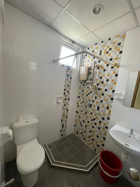 Condominium for Rent at Bayswater Resort Condominium - CK Goh - Bathroom - PropertyGuru.com.my