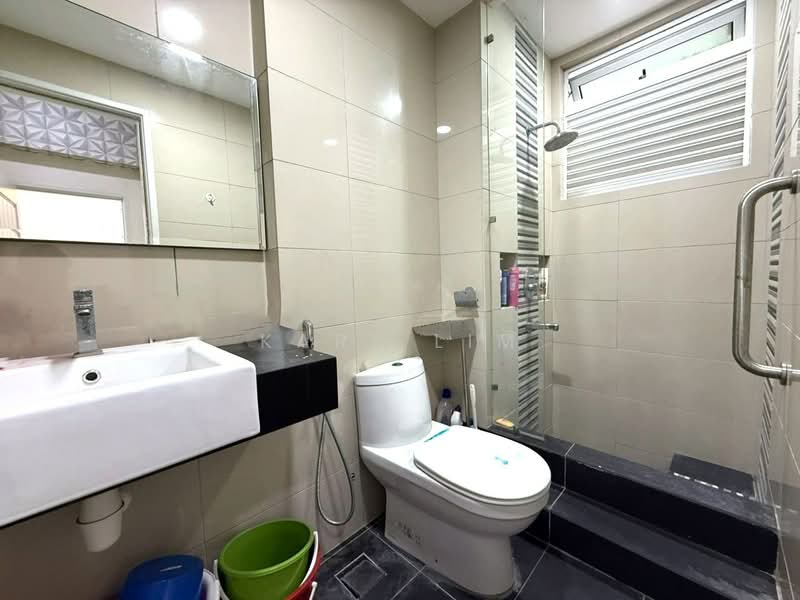Service Residence for Sale at Tropez Residences - Karl Lim - Bathroom - PropertyGuru.com.my