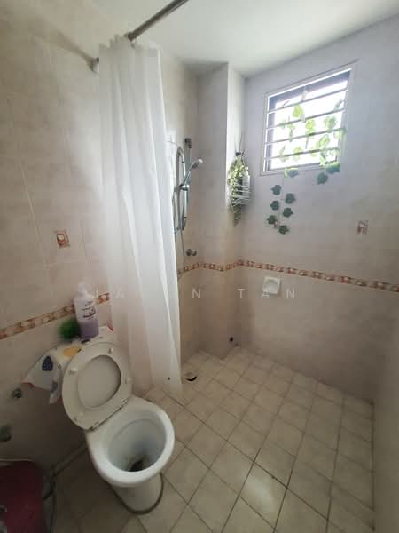 Semi-Detached House for Rent in Taman Mutiara Indah (Puchong) - Jason Tan - Bathroom - PropertyGuru.com.my