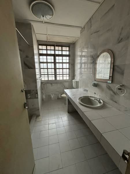 Rumah Teres 2 Tingkat untuk Dijual di Bukit Sungai Long 2 (Bandar Sungai Long) - Steven Lim - Bathroom - PropertyGuru.com.my