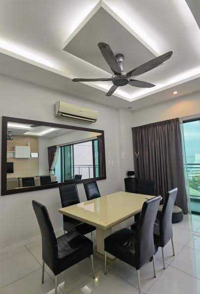 Kondominium untuk Dijual di The LIGHT COLLECTION I - Shirley Beh - Dining Room - PropertyGuru.com.my