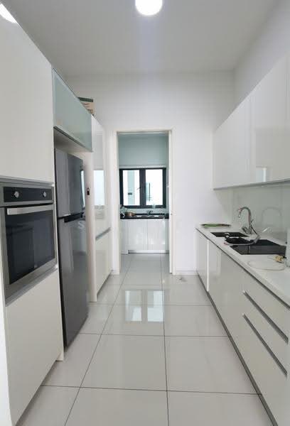 Kondominium untuk Dijual di The LIGHT COLLECTION I - Shirley Beh - Kitchen - PropertyGuru.com.my